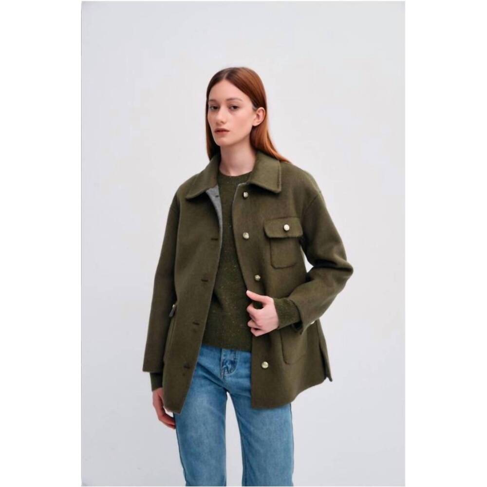 NEW PISSENLIT cashmere barn jacket with buttons in green